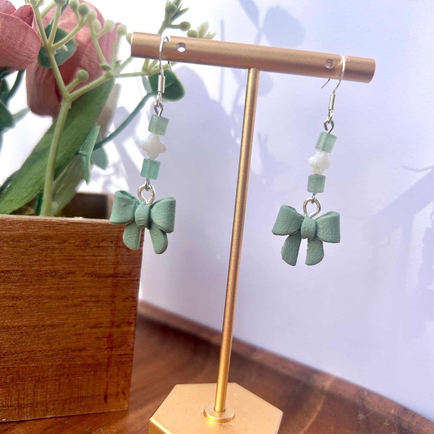 Small Bows (multiple styles and colors)