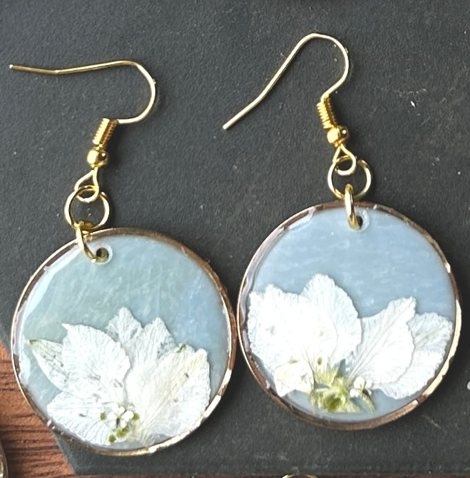 Press Flower Round Dangles